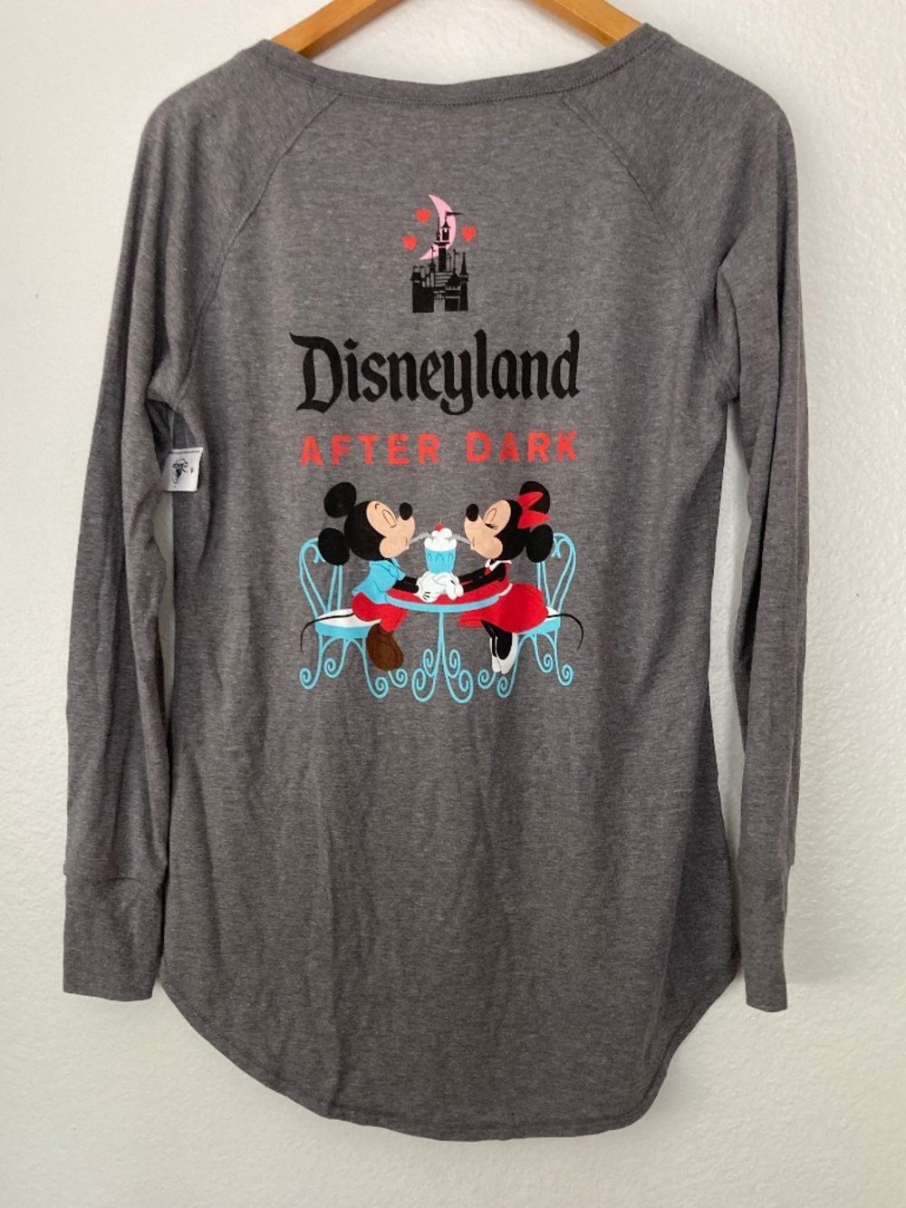 Disney Parks After Dark Sweethearts Night Mickey & Minnie Mouse Sz Medium
